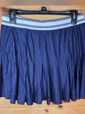 Vineyard Vines Performance Golf Tennis Skirt Skort Pleated Navy Womens Medium